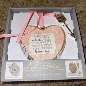 NEW Art A Gram Collectible Special Gift For Grandma